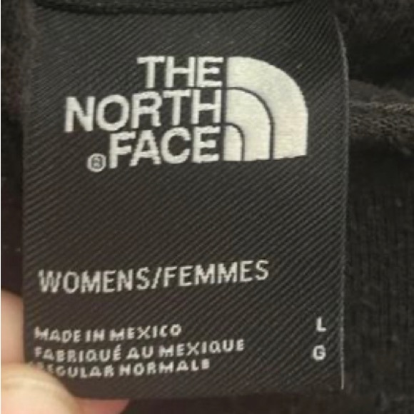 Women’s The North Face hoodie - Picture 2 of 7
